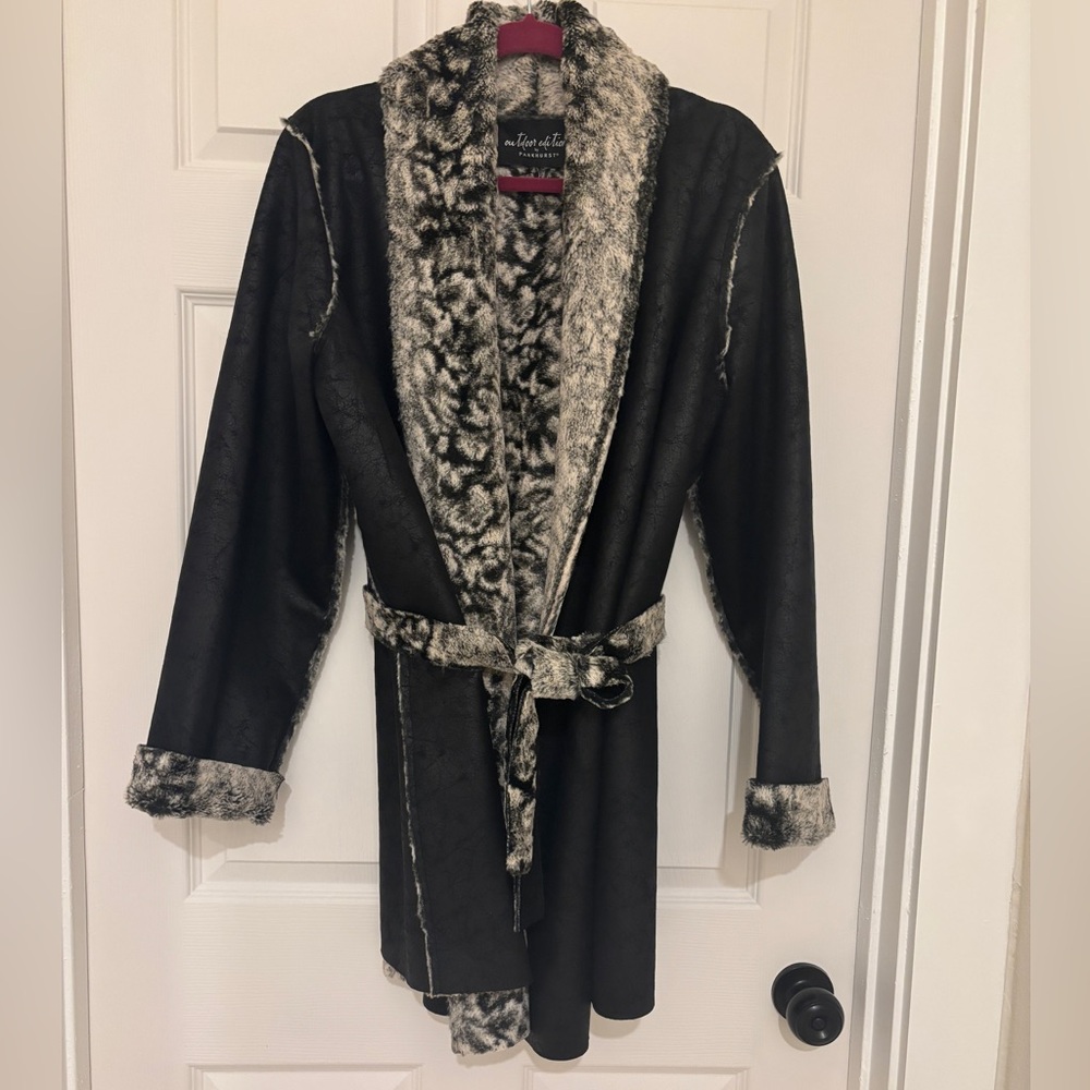 🖤 Outdoor Edition by Parkhurst Black and Faux Fur Jacket 🖤